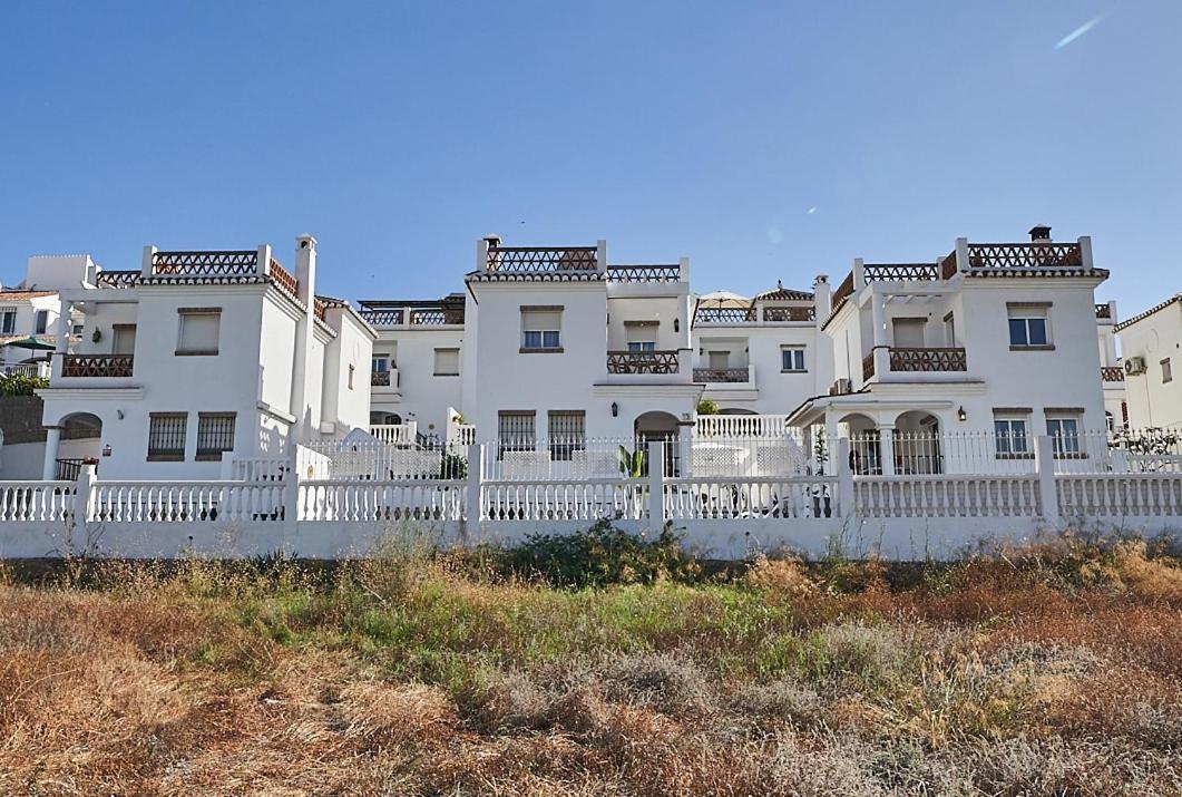 Villa Pura - Private Jacuzzi & Heated Pool Nerja Dış mekan fotoğraf