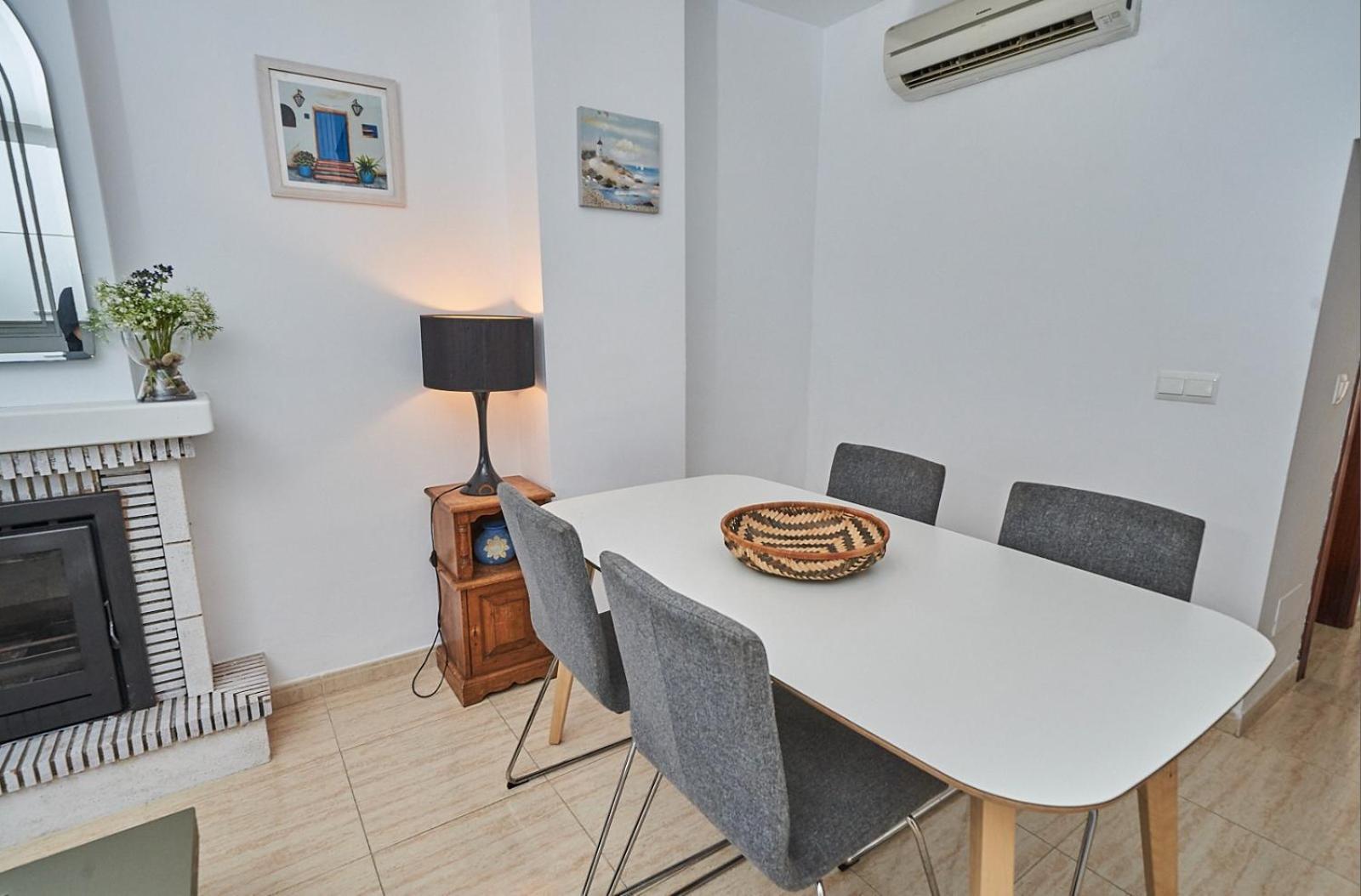 Villa Pura - Private Jacuzzi & Heated Pool Nerja Dış mekan fotoğraf
