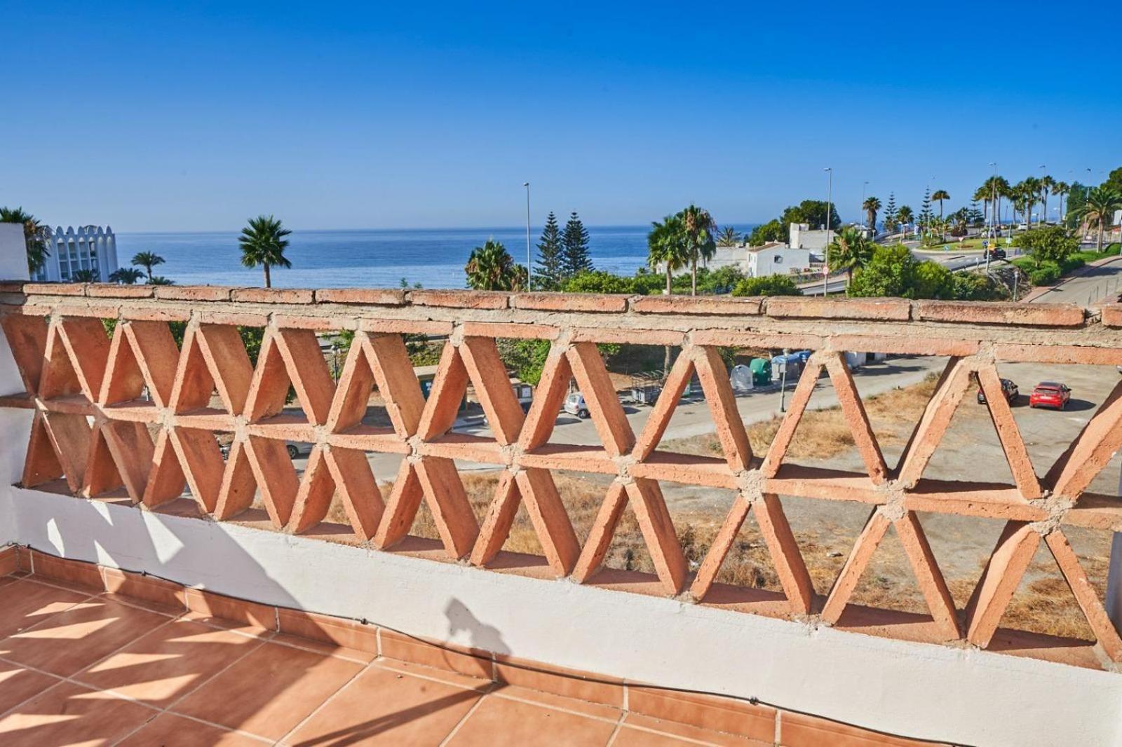 Villa Pura - Private Jacuzzi & Heated Pool Nerja Dış mekan fotoğraf