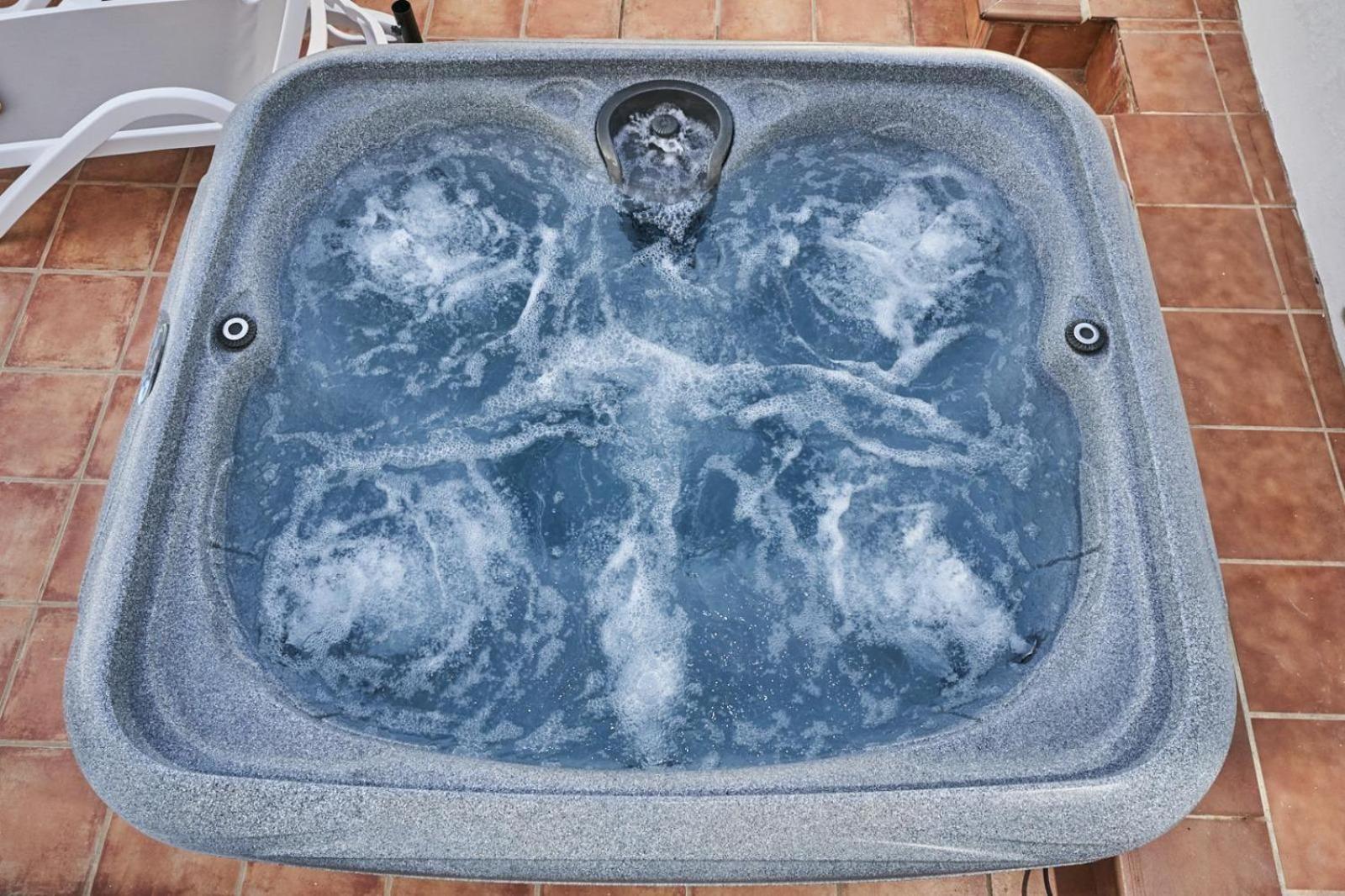 Villa Pura - Private Jacuzzi & Heated Pool Nerja Dış mekan fotoğraf
