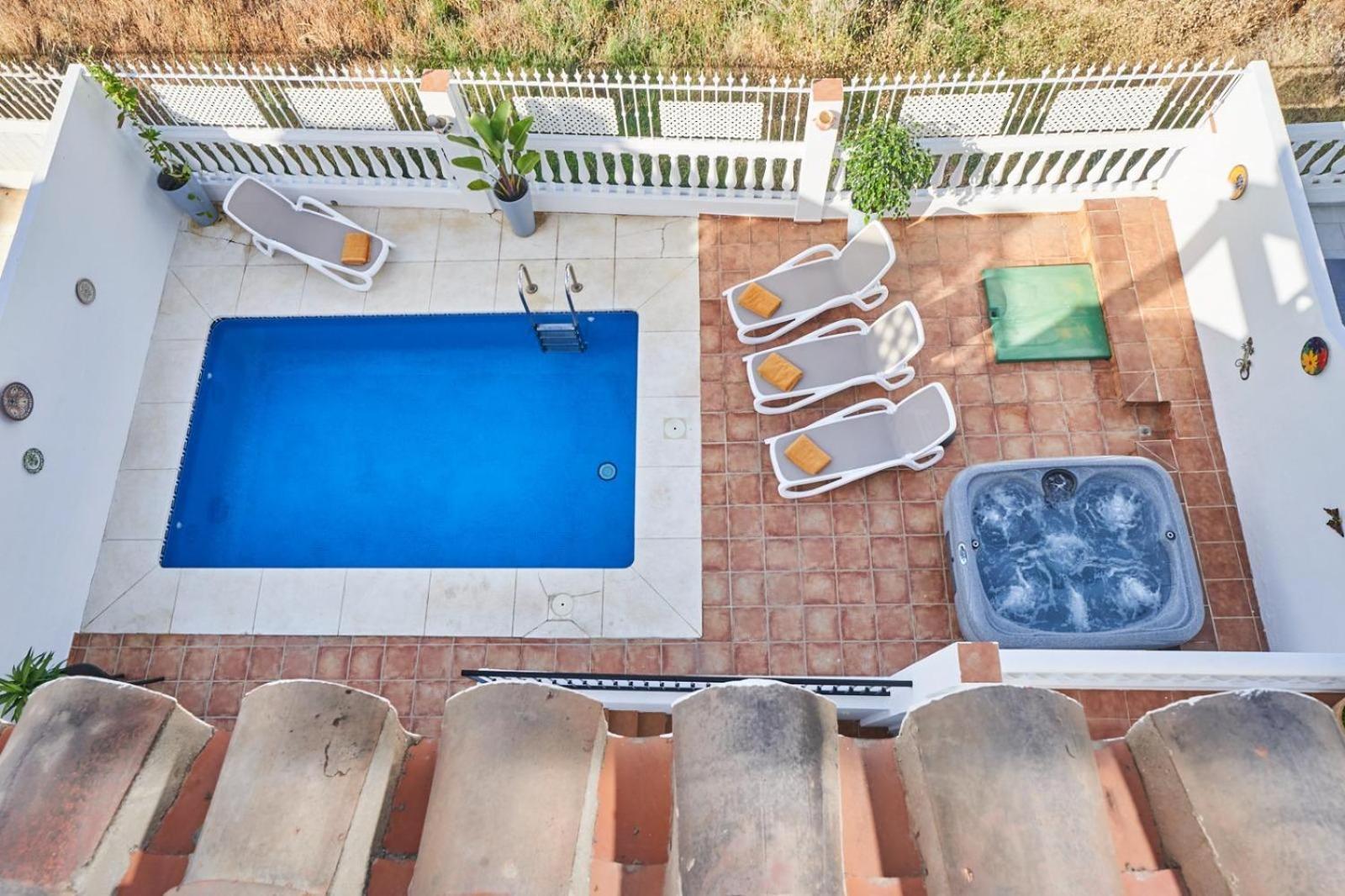 Villa Pura - Private Jacuzzi & Heated Pool Nerja Dış mekan fotoğraf