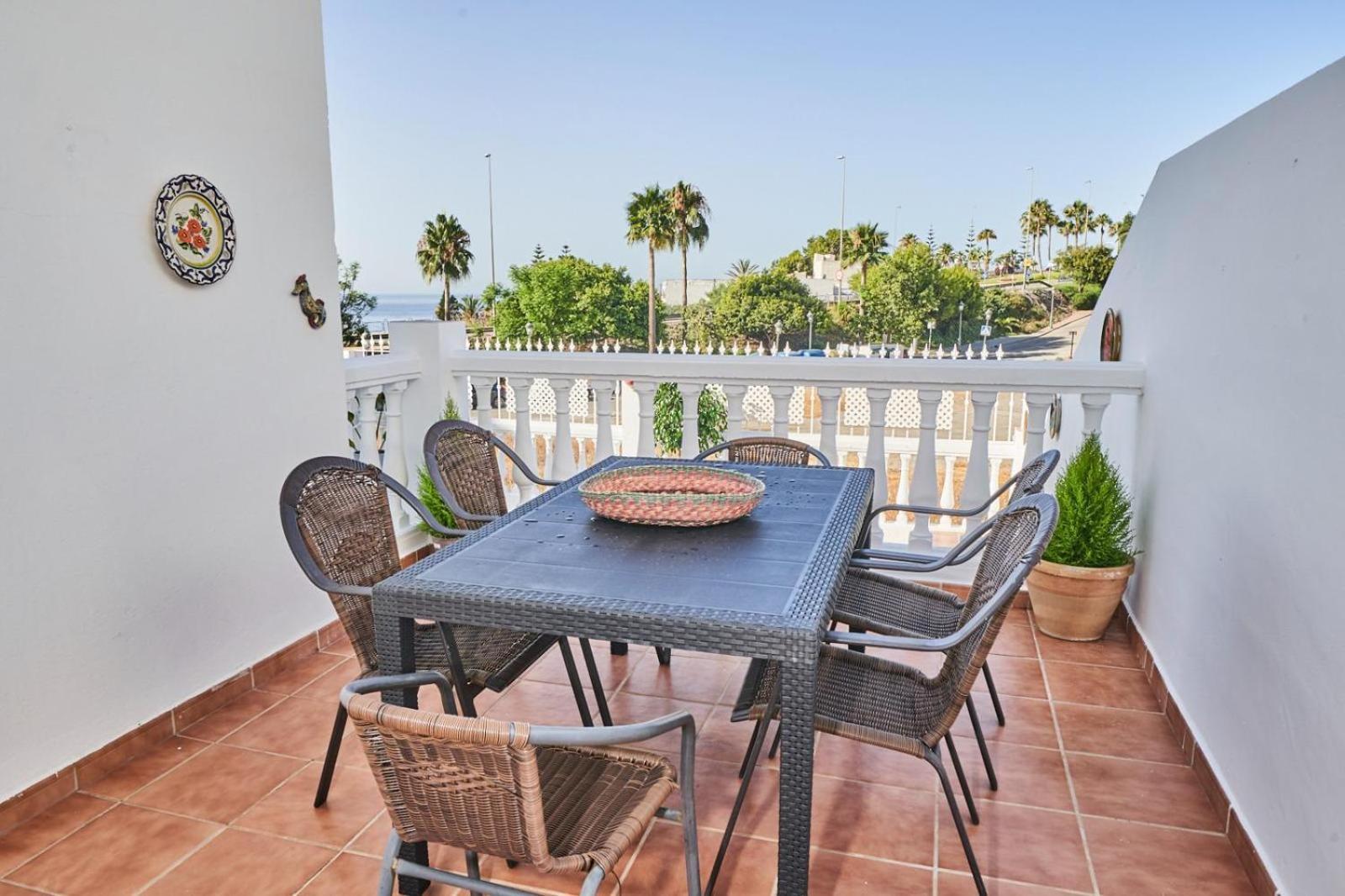 Villa Pura - Private Jacuzzi & Heated Pool Nerja Dış mekan fotoğraf