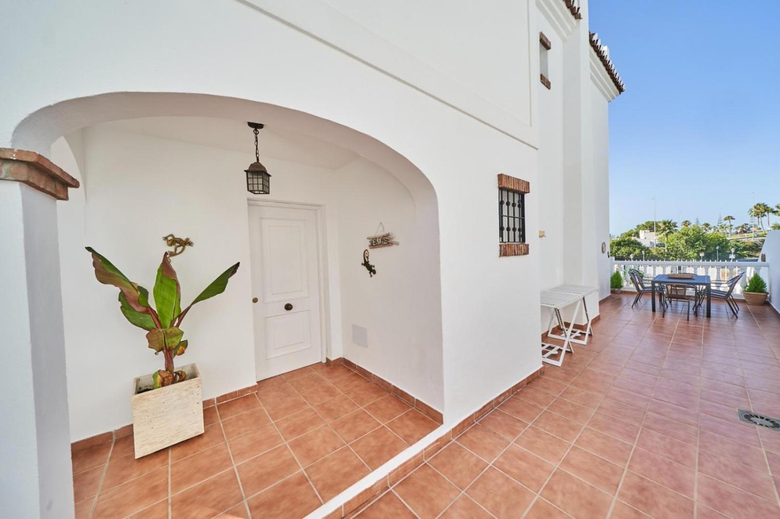 Villa Pura - Private Jacuzzi & Heated Pool Nerja Dış mekan fotoğraf